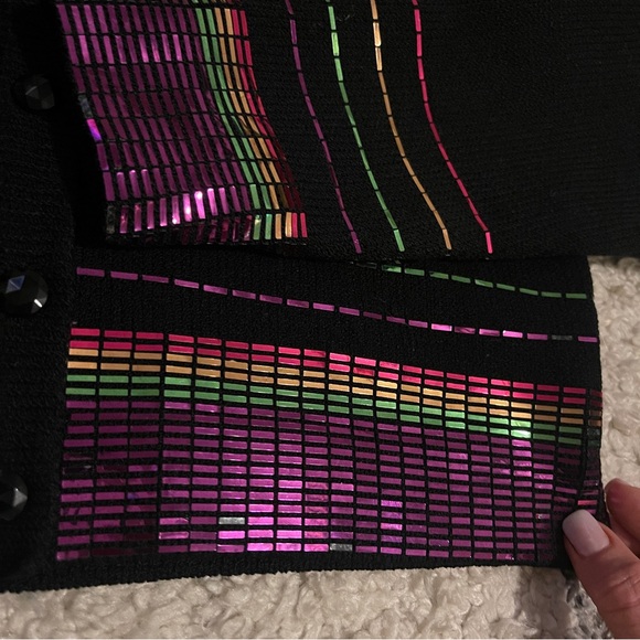 ST. JOHN Evening Crop Top Rainbow Flat Sequins Sz 2 - Picture 4 of 11